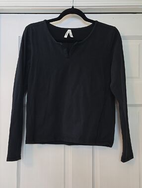 Pact Black Women's V Neck Long Sleeve Top